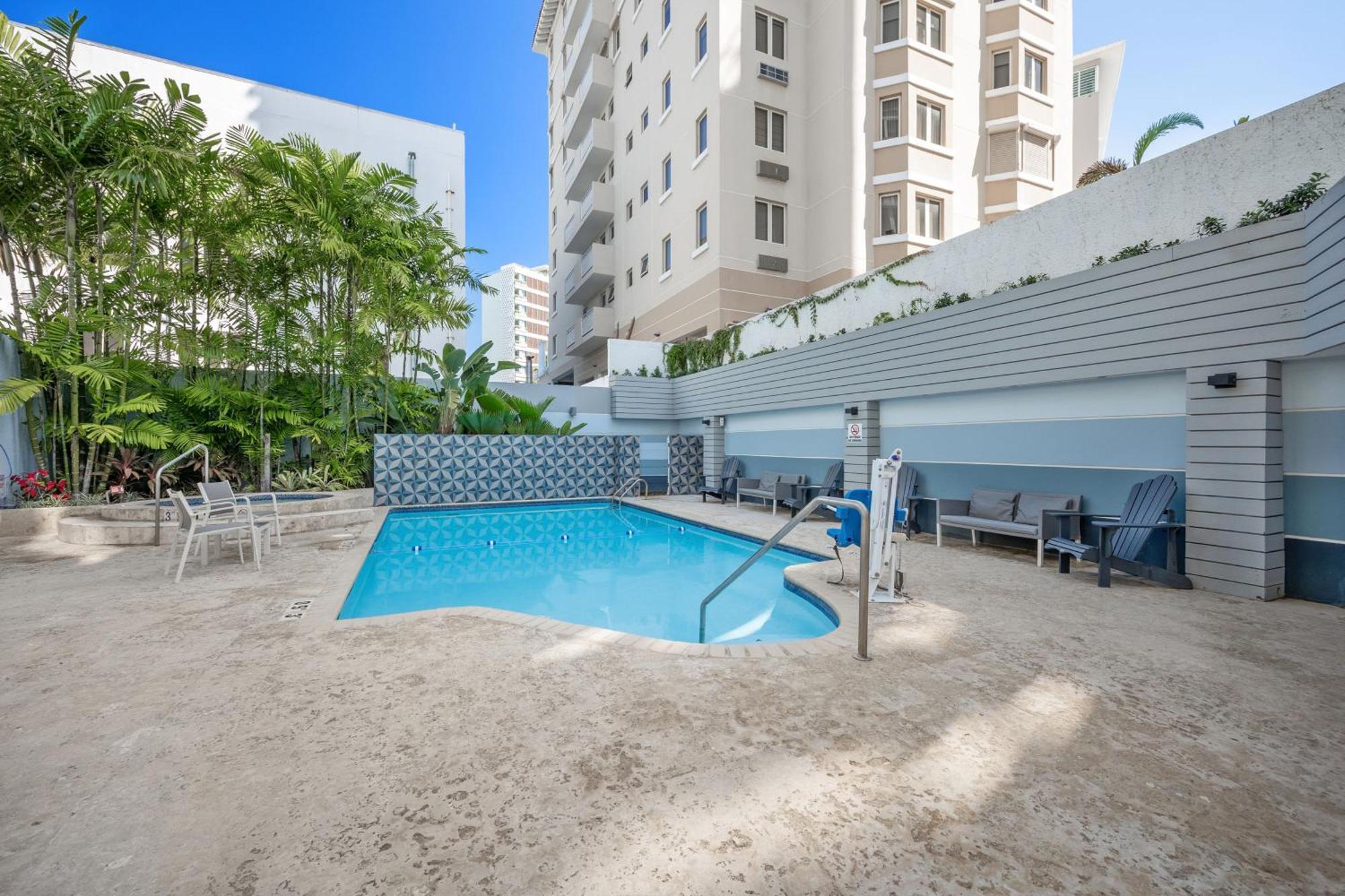 Holiday Inn Express San Juan Condado By Ihg Exteriör bild